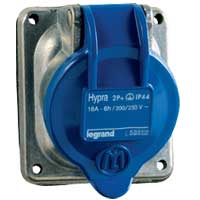 Встраиваемая розетка Hypra - IP 44 - 3К+З - 32 А - металл | код 052733 |  Legrand